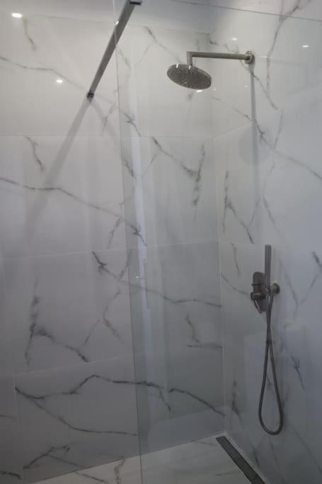 Central, Spacious Studio 5 Min Walk To Acropolis Athens Exterior photo